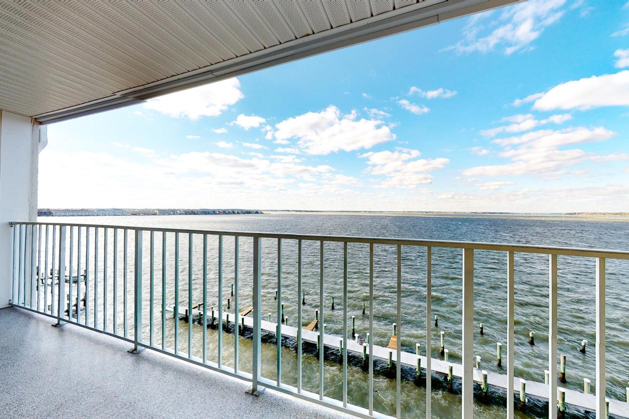 Thunder Island Condos II آوشين سيتي الغرفة الصورة